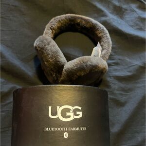 Ugg Bluetooth Earmuffs Headphones